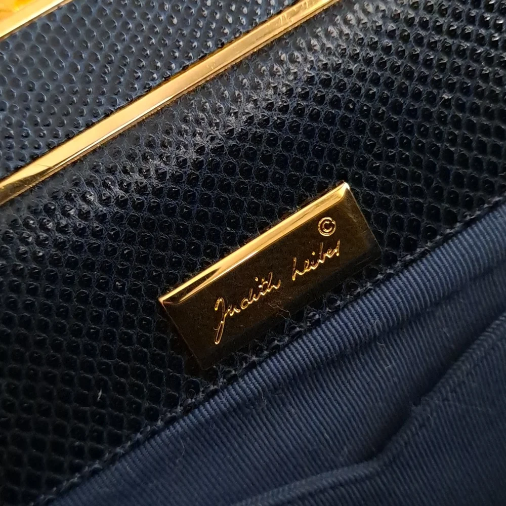 Vintage Judith Leiber bag - Picture 7 of 16